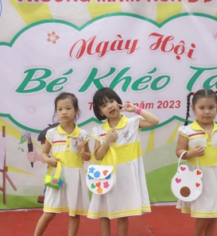 Ngày hội Bé khéo tay